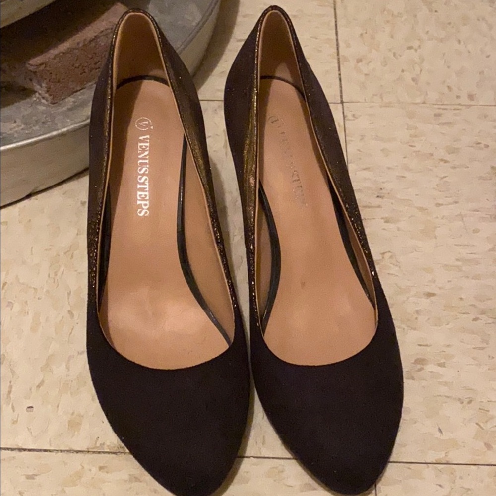 Sandals - Picture 4 of 4